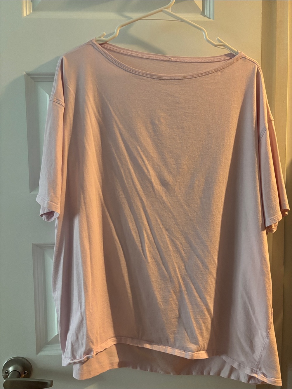 LULULEMON *back in action Organic Cotton t-shirt* - Light Pink - Picture 2 of 4